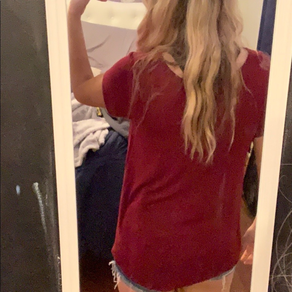 Red top - Picture 3 of 4